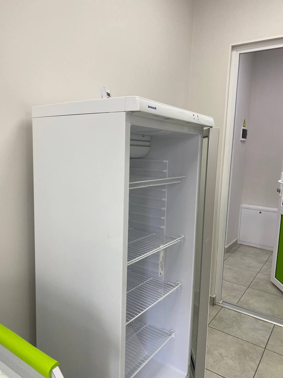Італійський холодильник SNAIGE