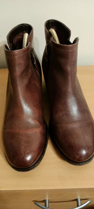 Botki Clarks ze skóry naturalnej