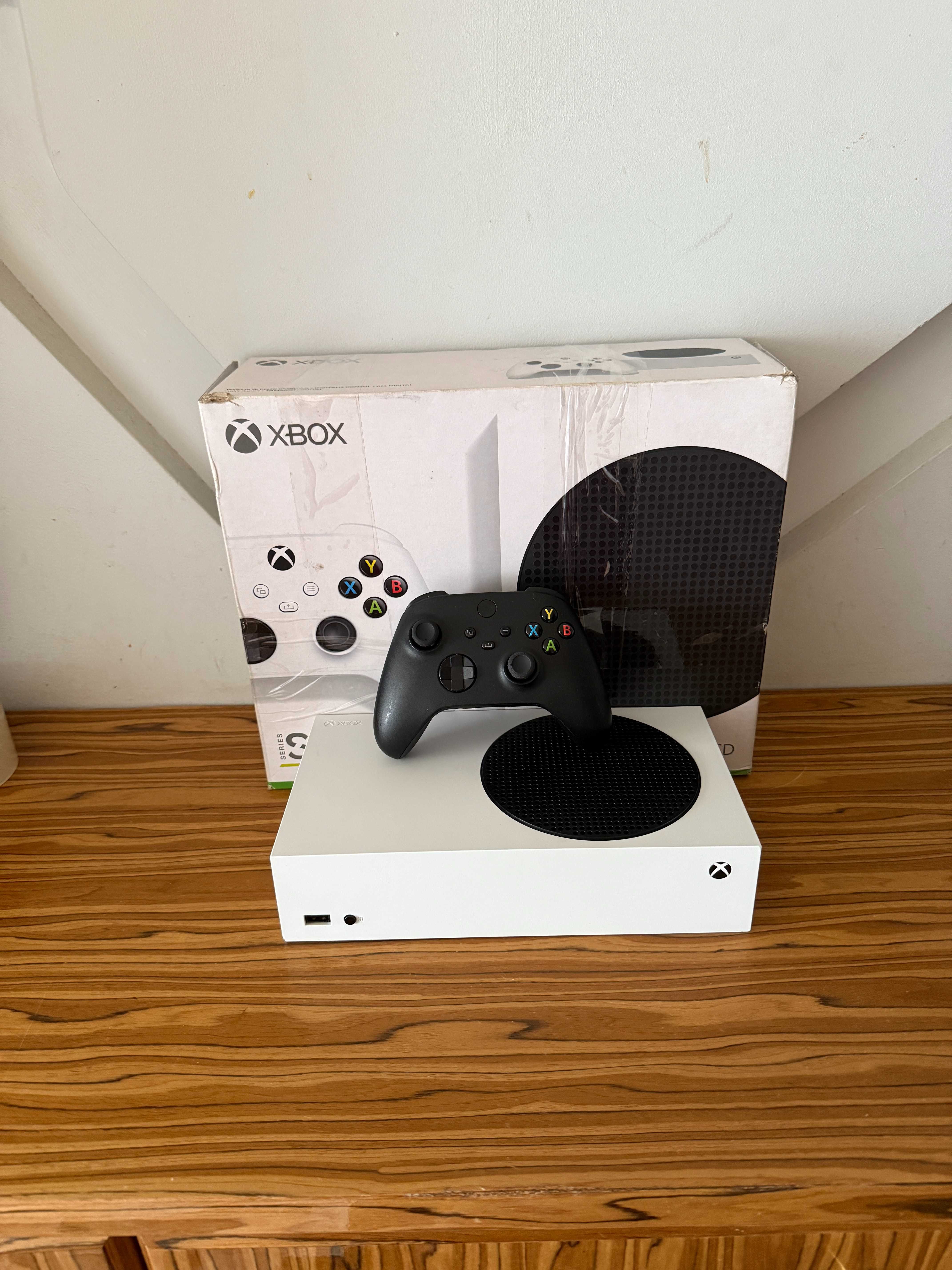 [Xbox] Konsola Xbox Series S + Pad Series - Oryginalne Pudełko!