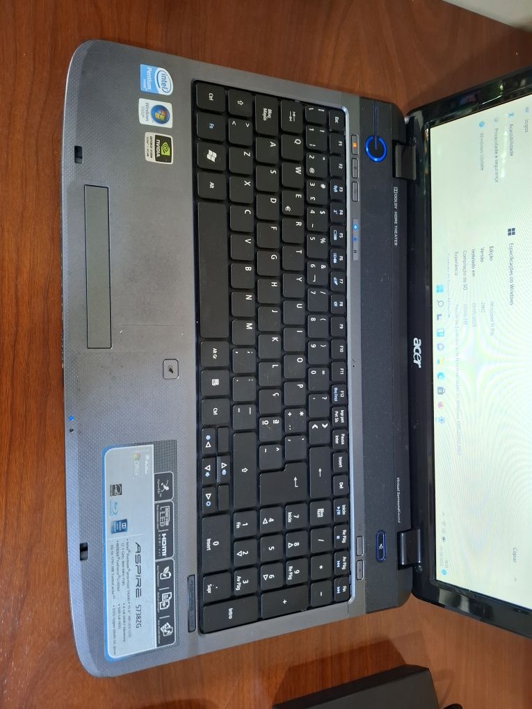 Acer Aspire Wjndows 11 4gbram intel core2duo