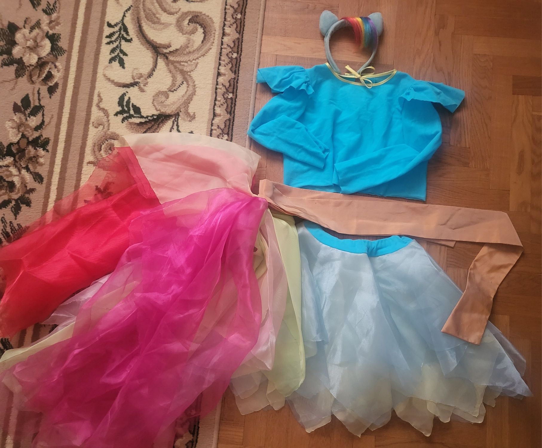 Карнавальний костюм поні  Rainbow  Dash для  дівчинки 7-8 років