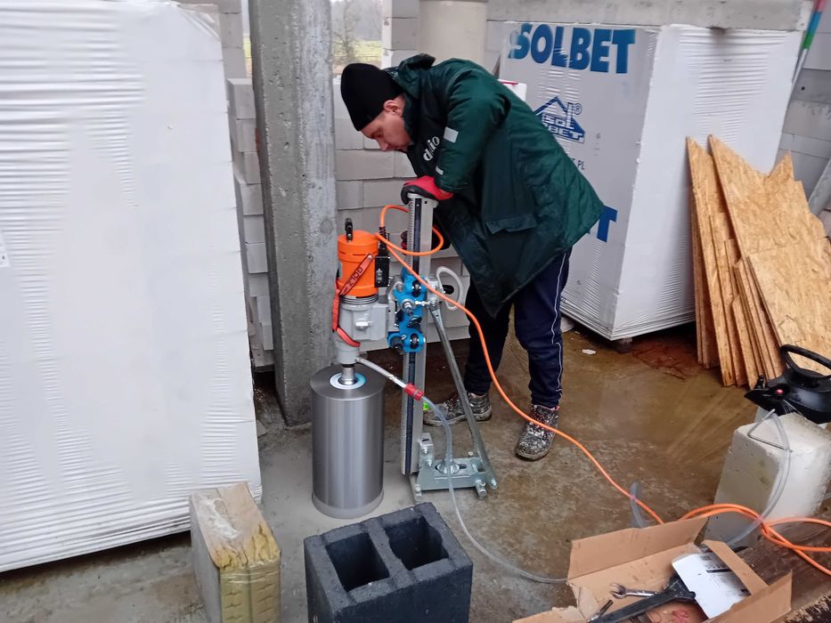 Technika diamentowa Wiercenie otworów Cięcie Kucie betonu