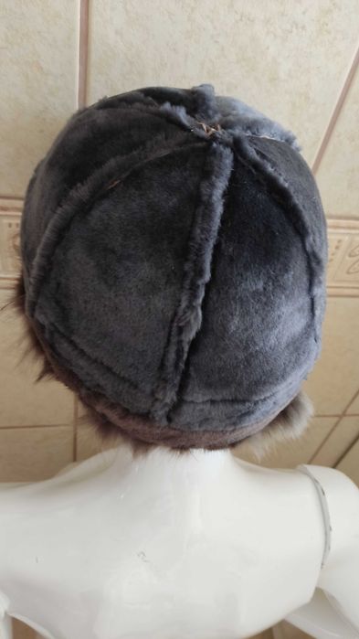 Skórzana czapka & owcza skóra naturalna )obszyta lisem