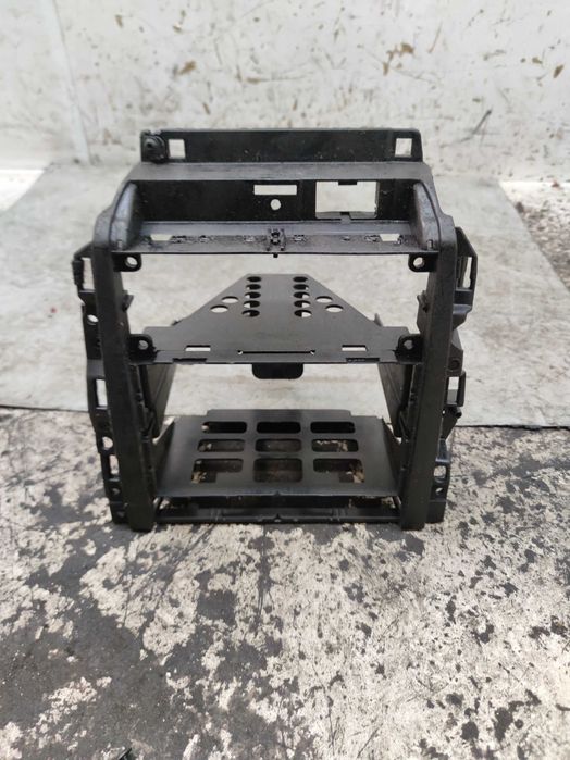 Vw Golf IV Bora Obudowa Radia Konsola Środkowa Kosz Radia