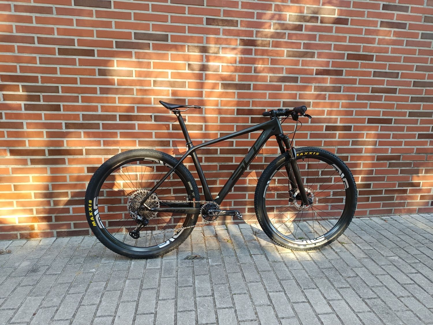 BTT Superior - L