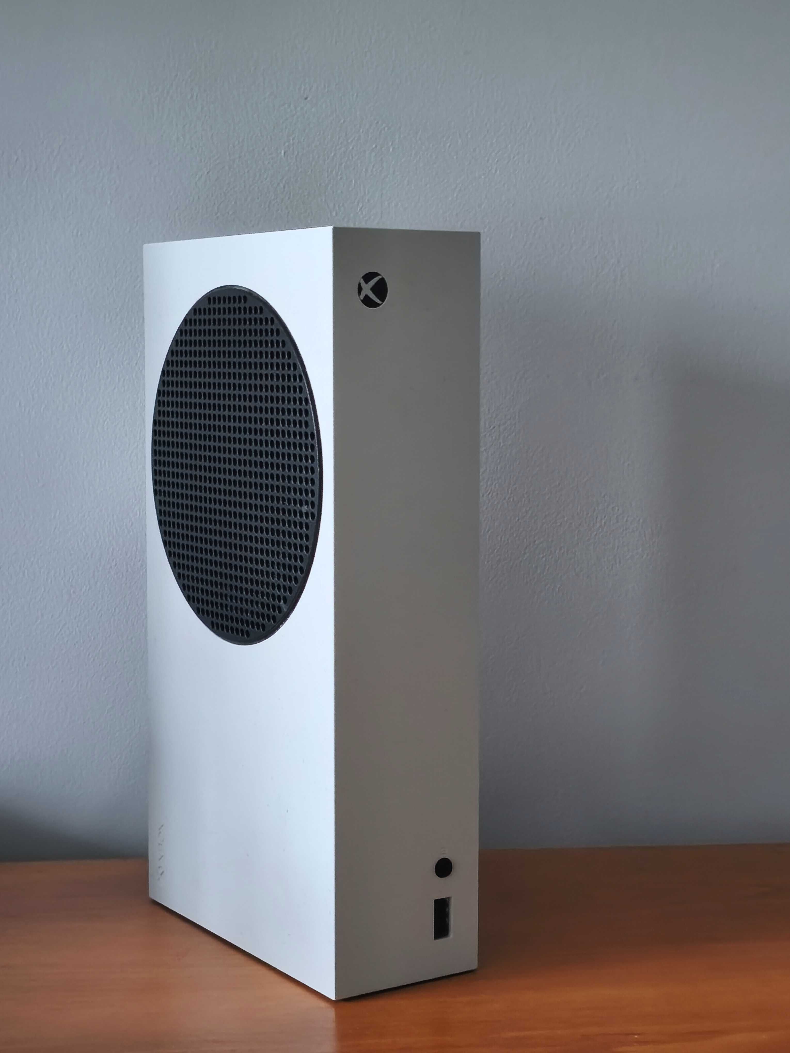 xbox series s + niebieski customowy pad