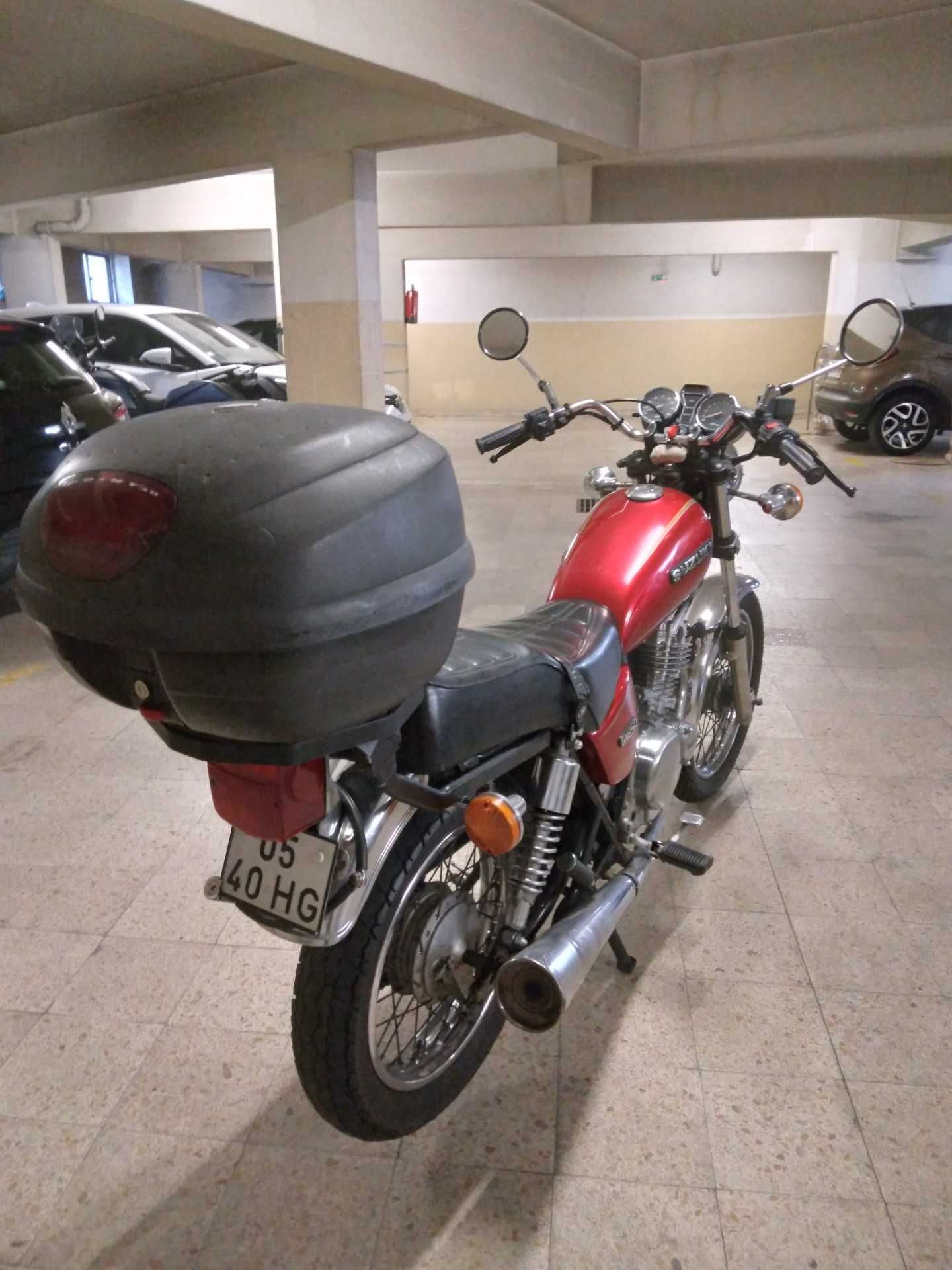 Suzuki gn 250 estimada de garagem