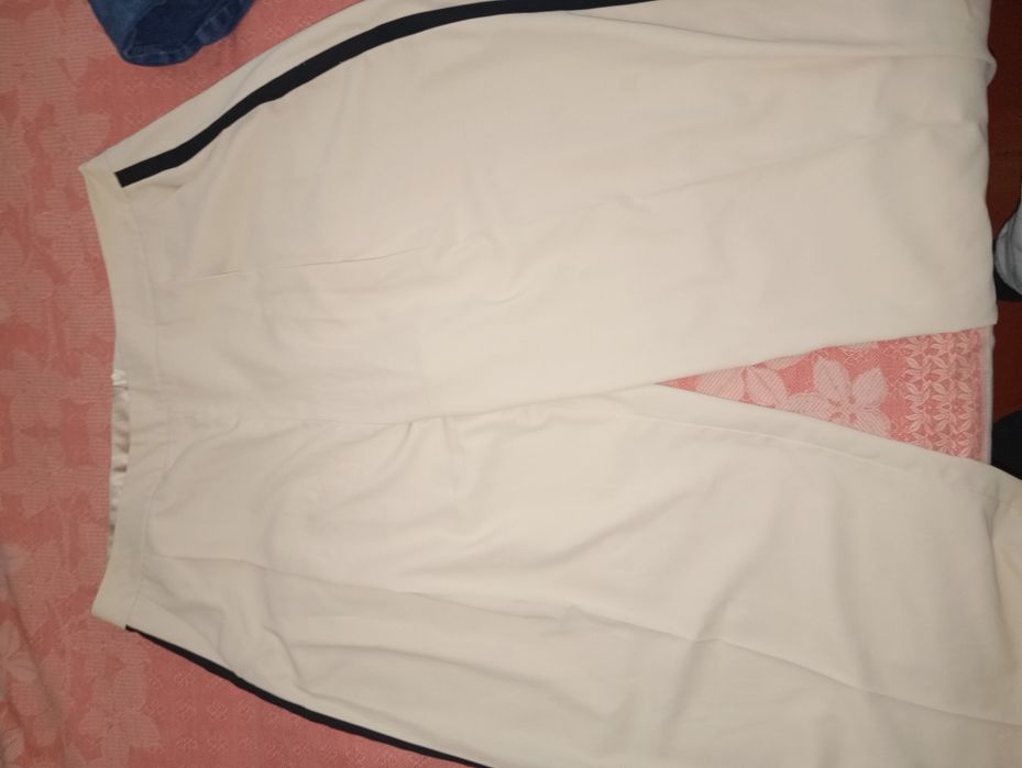 Брючний костюм жіночий