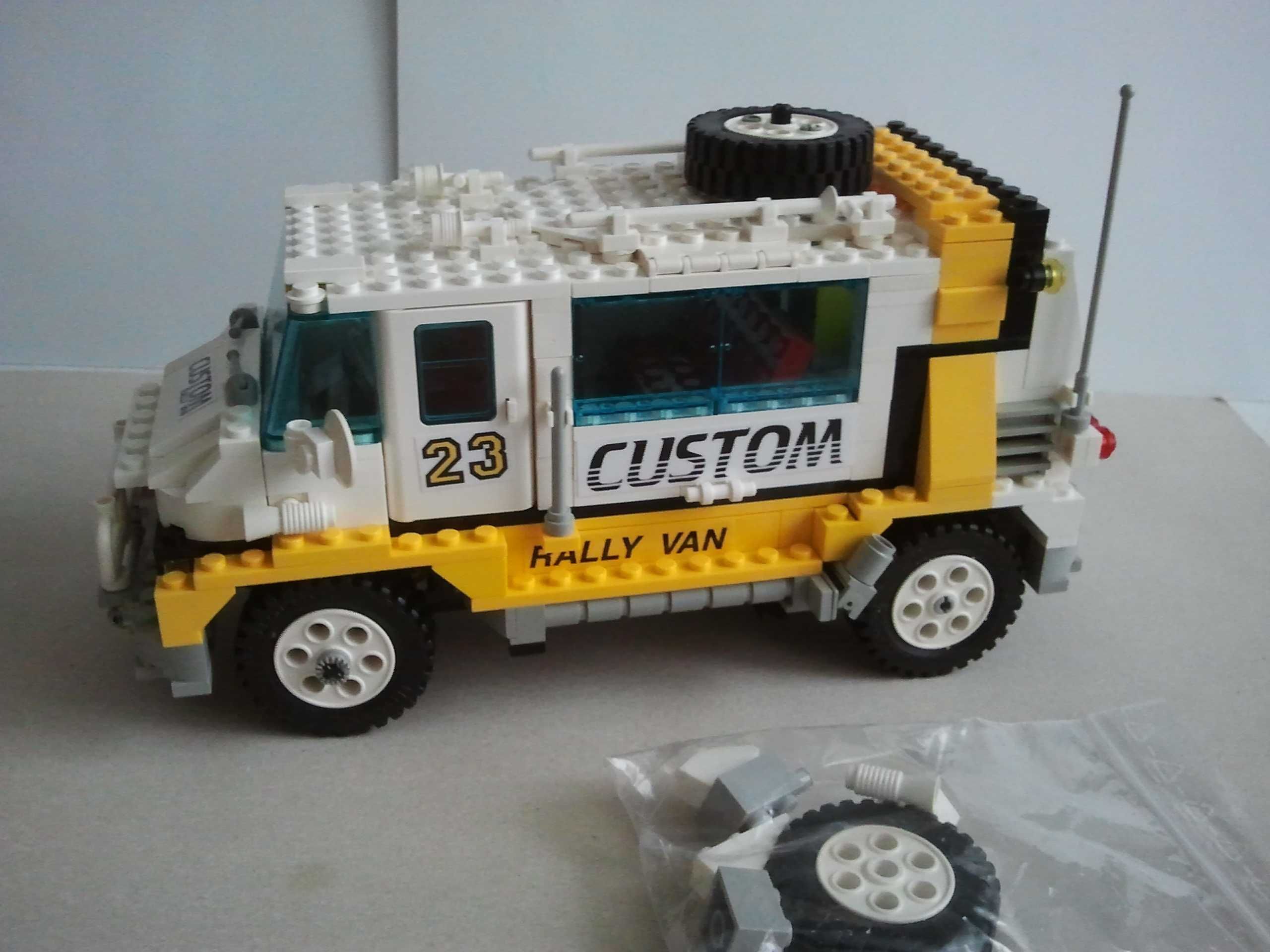 lego 5550- Custom Rally Van