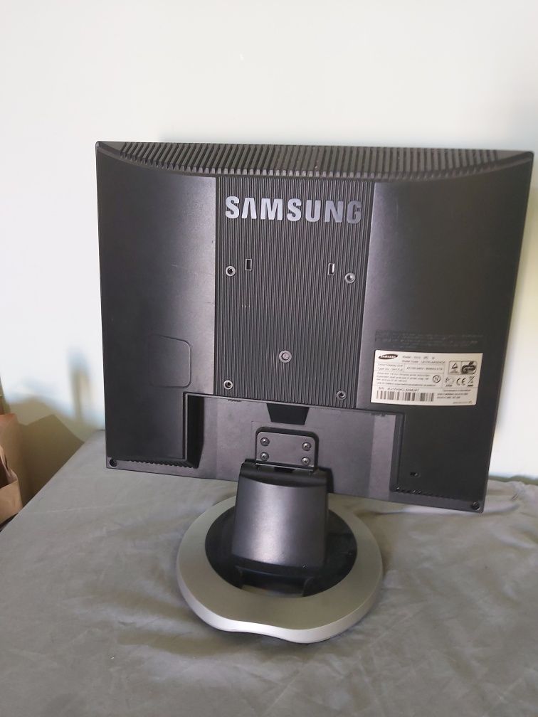 Monitor Samsung ótimo