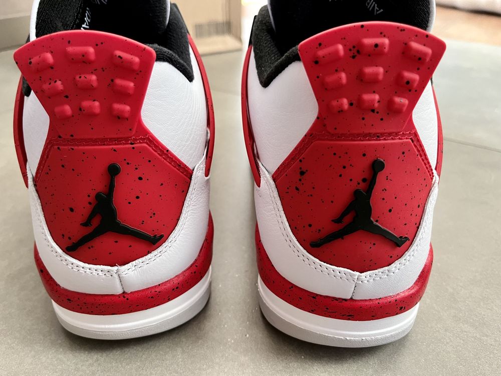 Air Jordan 4 Retro
