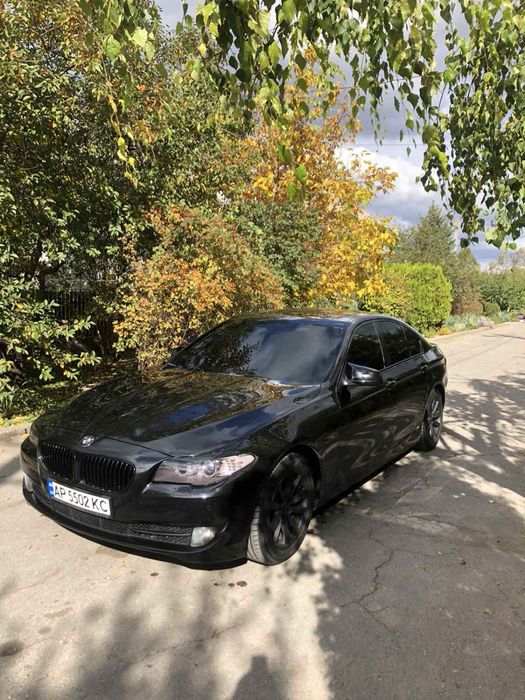 Продам BMW f10 в хорошем состояние