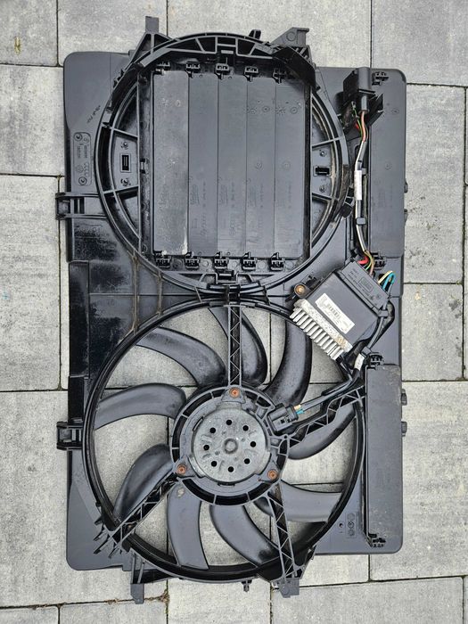 AUDI A4 A5 Q3 Q5 A6 A7 07-16 Obudowa Wentylatotow Chlodnic