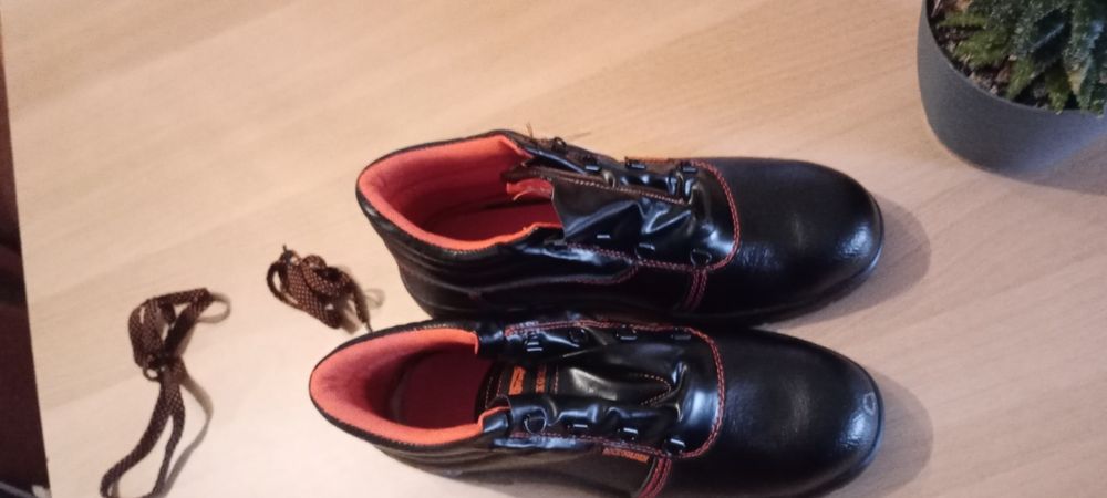 Buty robocze rozmiar 46