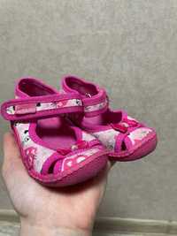 Продам детские сандали босоножки 21 размер