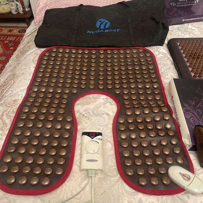 Турманиевая накидка Nuga Best  бонус отдам  валик для шеи нуга-бест