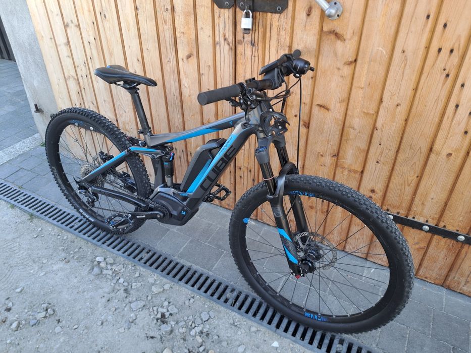 Rower Elektryczny CUBE STEREO Bosch Performance CX MTB górski full S