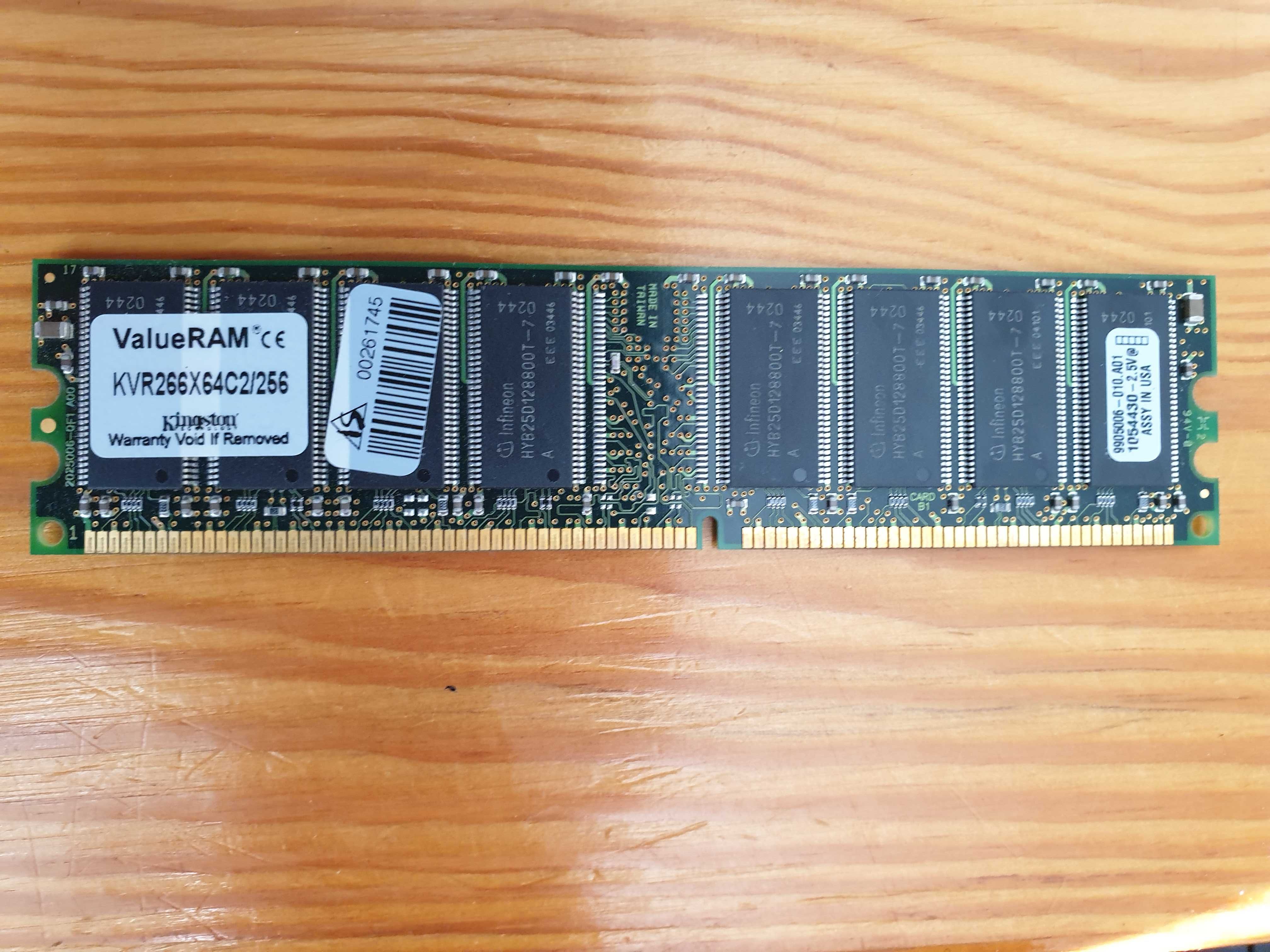 Pamięć RAM Kingston DDR 256MB 266 CL 2,5 (KVR266X64C25/256)