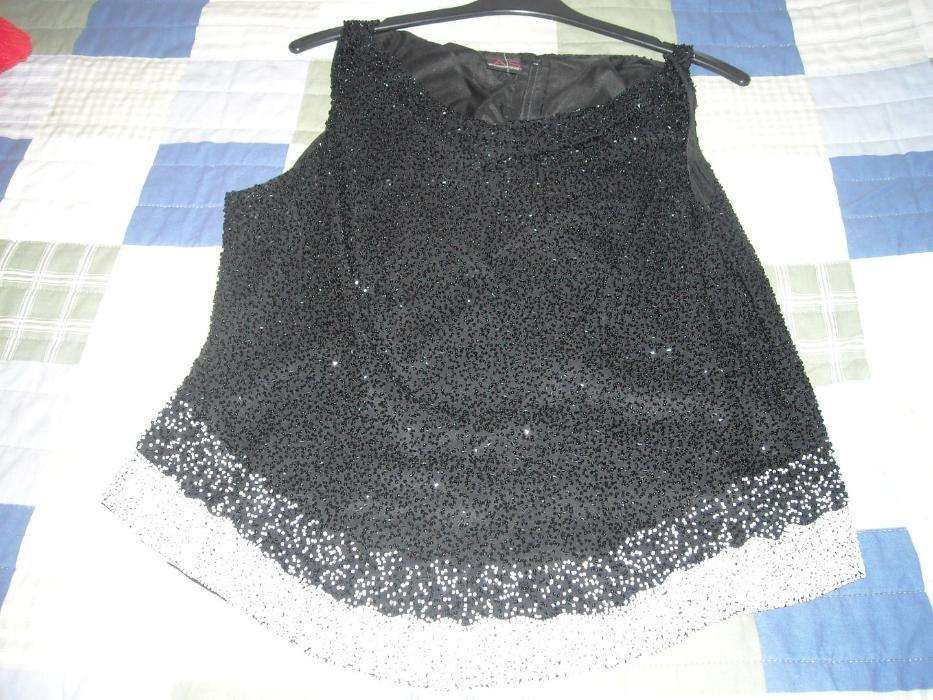 Top preto missangas