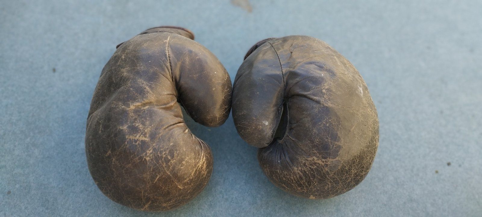 Боксерські рукавиці майже як нові