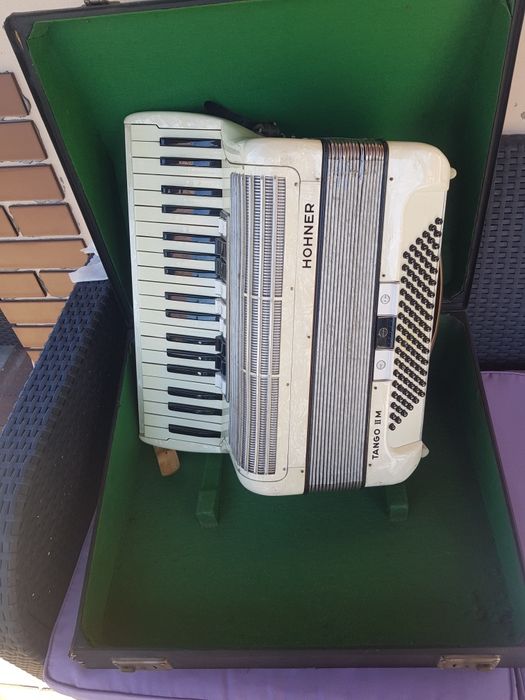 Akordeon hohner 96