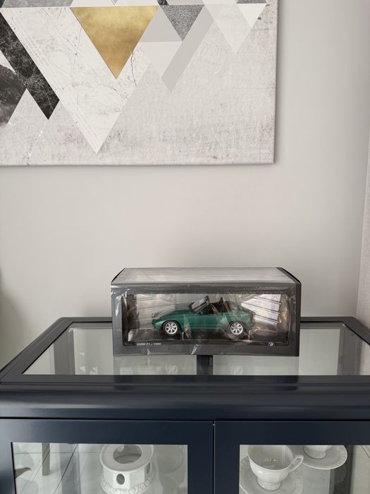 Miniatura BMW Z1, 1:18  80435B5D025