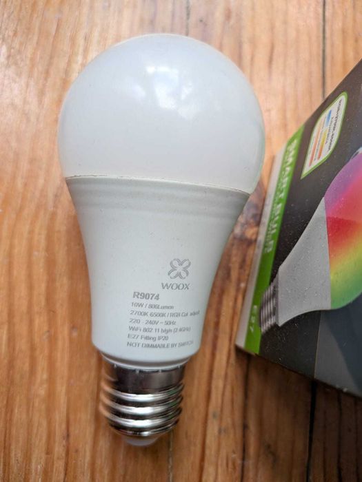 Lâmpada LED Woox R9074 RGB wifi