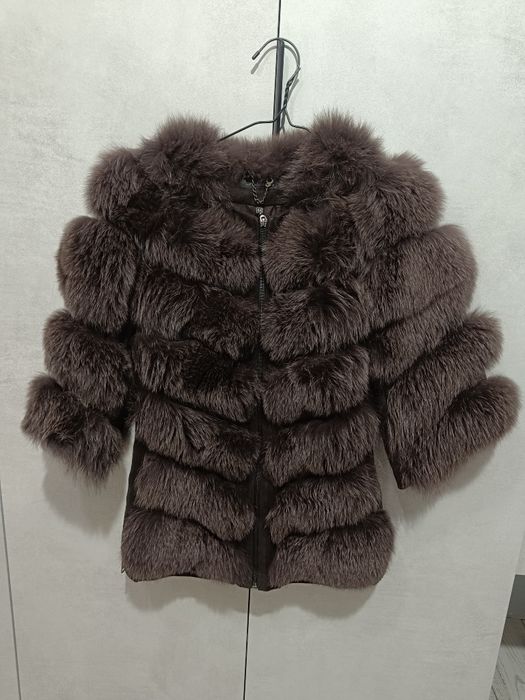 Шуба натуральна мех песец.