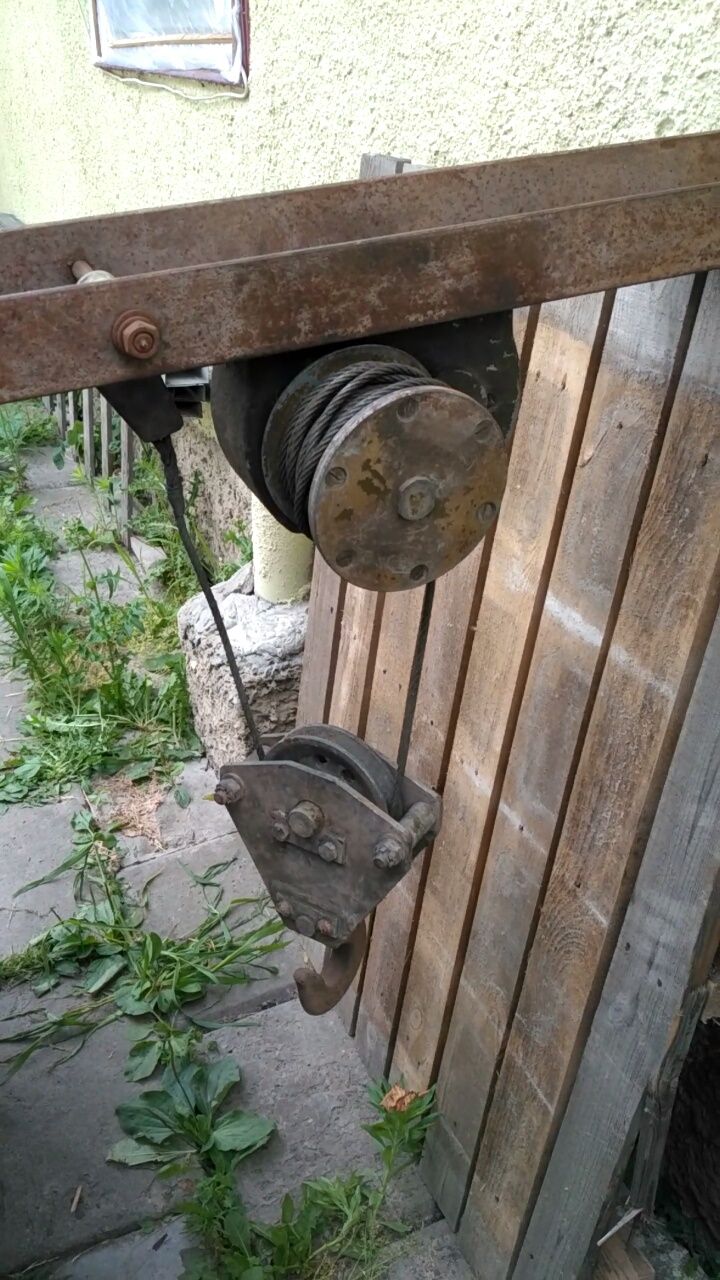 Продам лебедку ручная