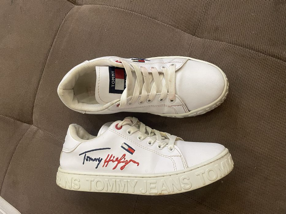 Кросівки tommy hilfiger , 38 розмір, 24 см