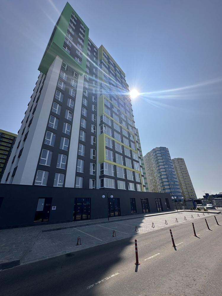 Продам 2 комн  квартиру Акварель 8