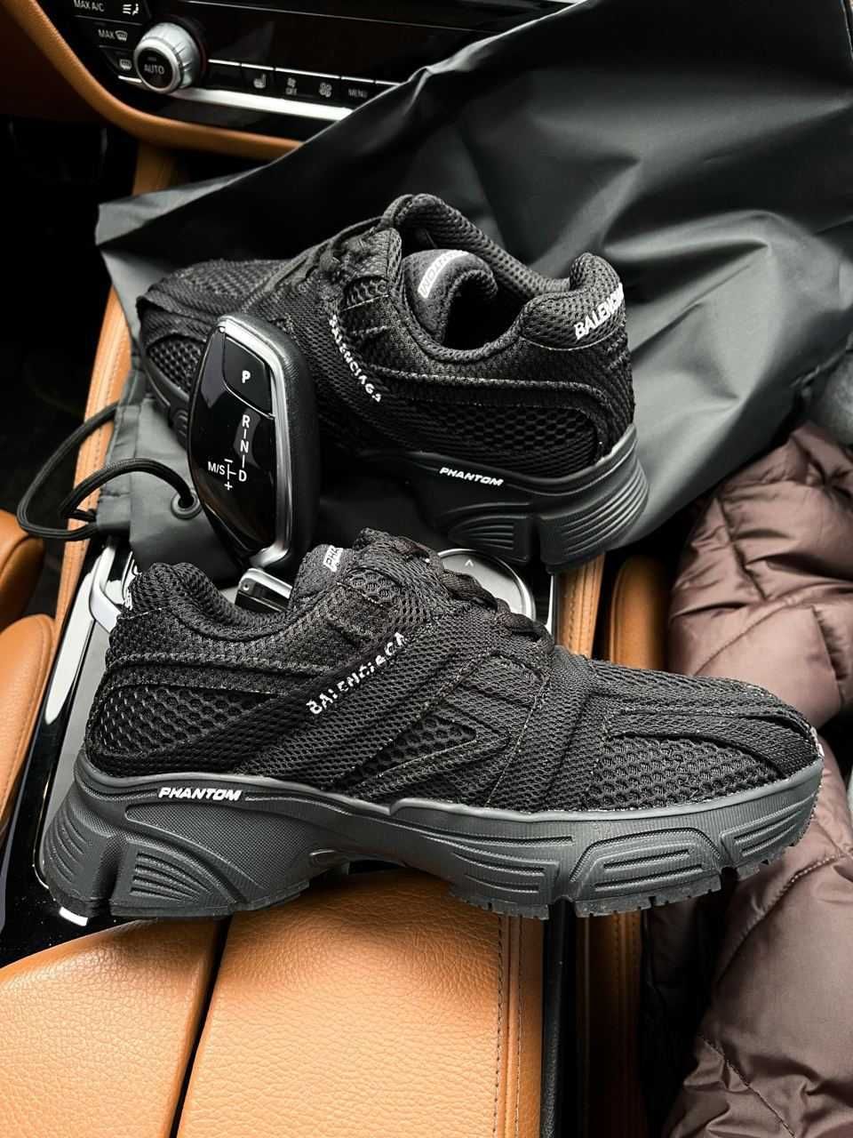 Жіночі кросівки Balenciaga Phantom чорний 0891 ЗНИЖКА