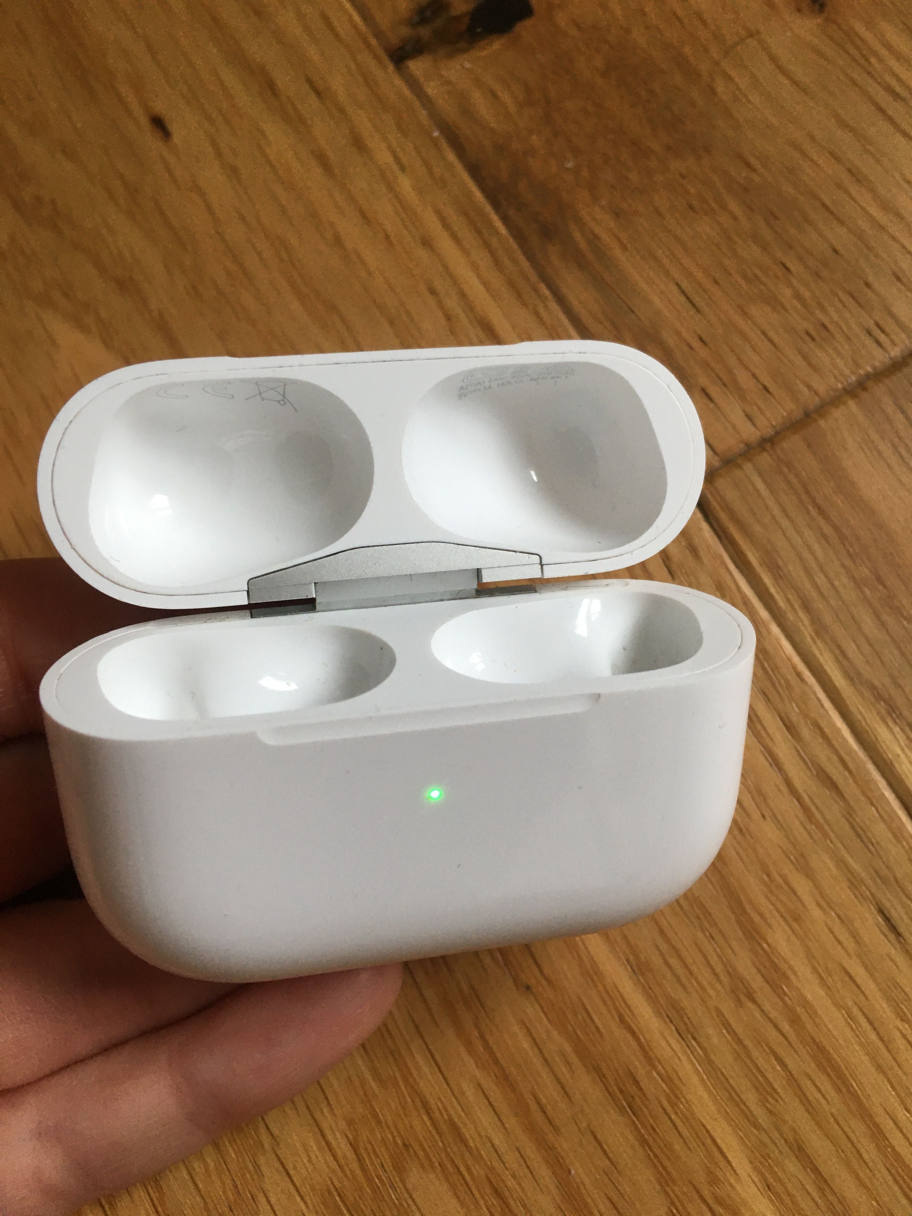 AirPods Pro case etui ładujące A2190 Apple oryginał stan bdb