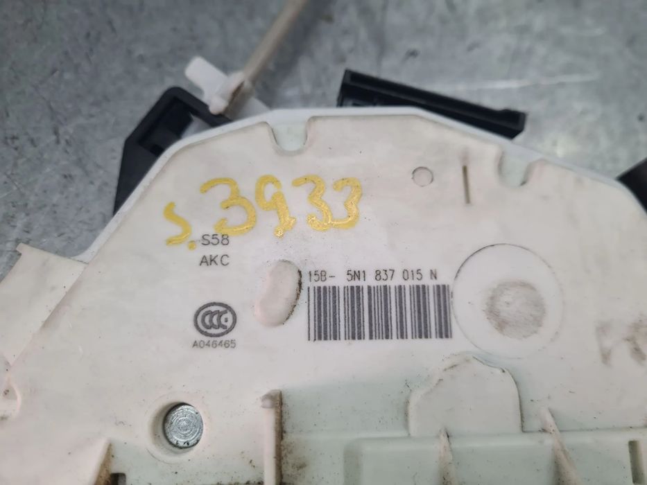 Fechadura / fecho porta frente esquerdo SEAT Ibiza IV (6J5, 6P1)