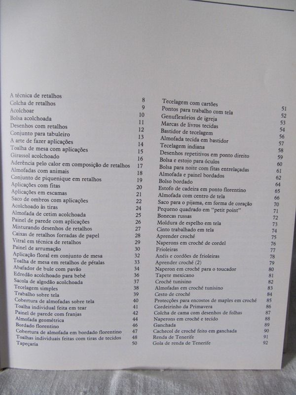 Livro de artesanato e lavores Circulo de Leitores