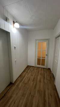 Продам 2 комнатную квартиру  в девятиэтажном доме  г. Черноморск.