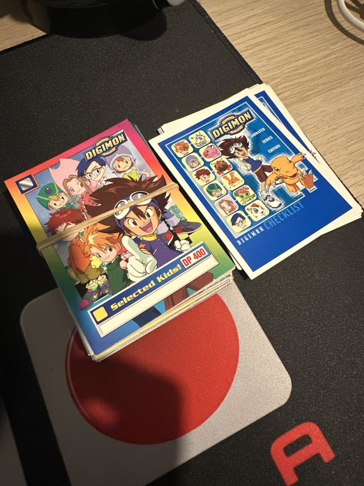 Cromos Digimon e Cartas
