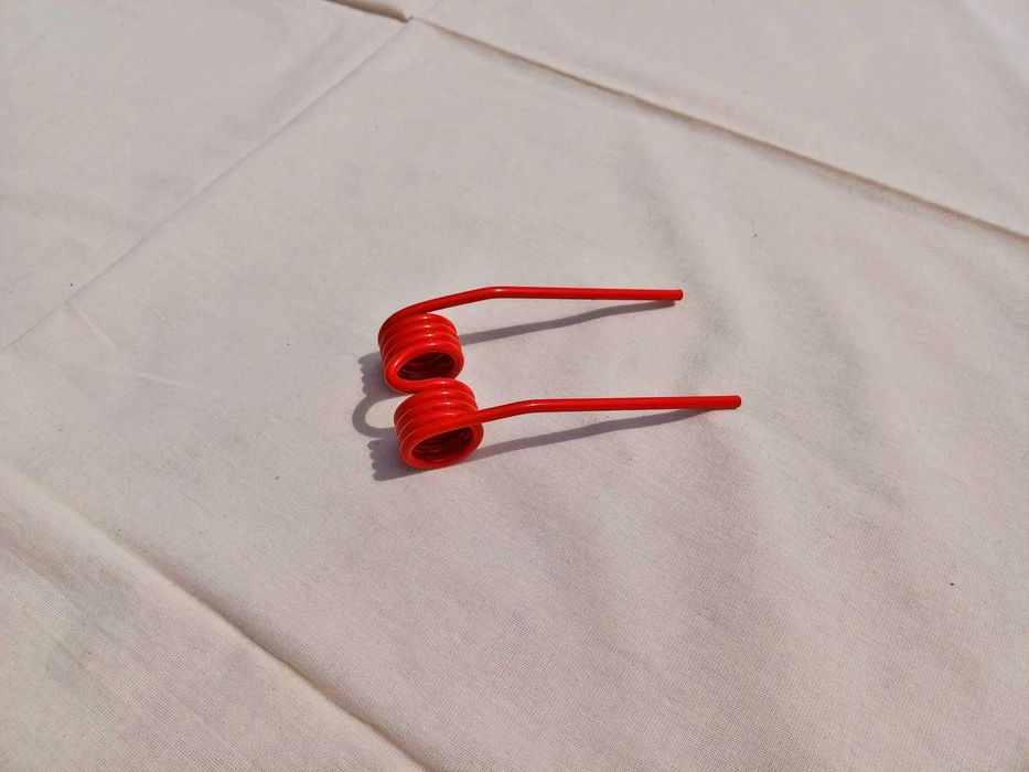 Palec podbieracza prasy KRONE dł 16 szer 7,4 cm Sprężyna Pazur Cęgi