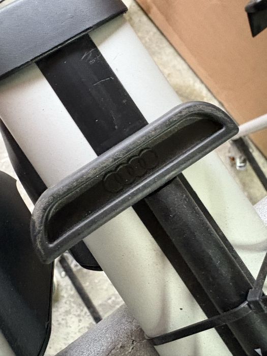 Оригінальні поперечини Audi q5 8r рейлінги ку5 Thule