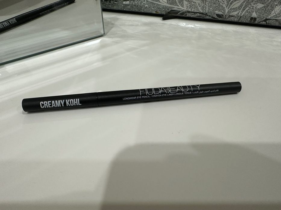 Huda Beauty Creamy Kohl Longwer Eye Pencil - kredka do oczu