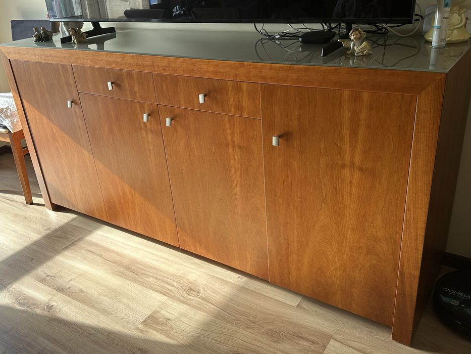 Movel cerejeira com vidro