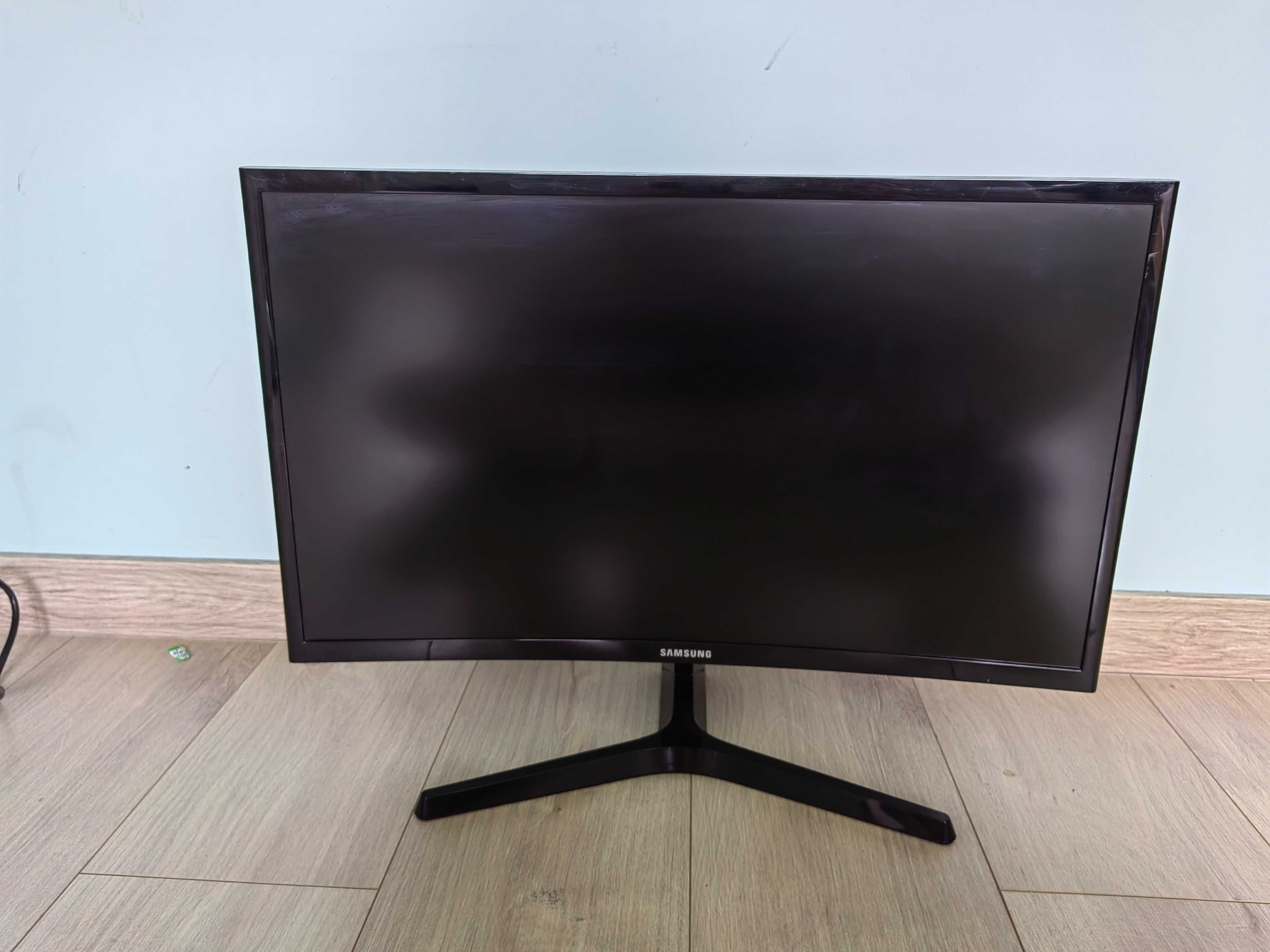 Komputer dla graczy Rx 7600 XT Ryzen 5 5600x do negocjacji