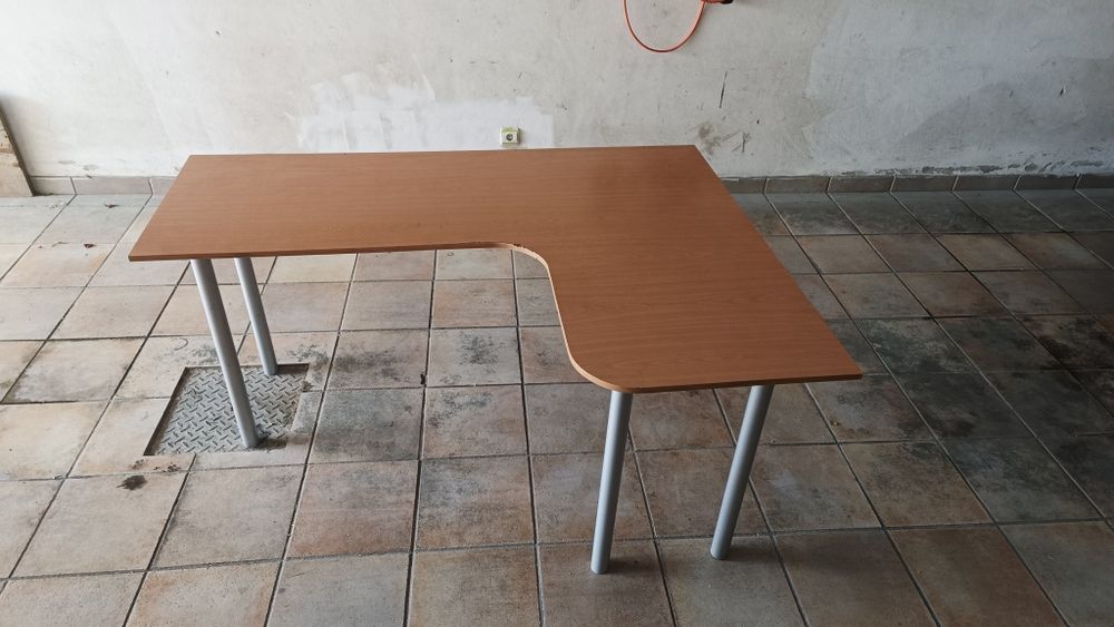 Secretaria/ Ferro