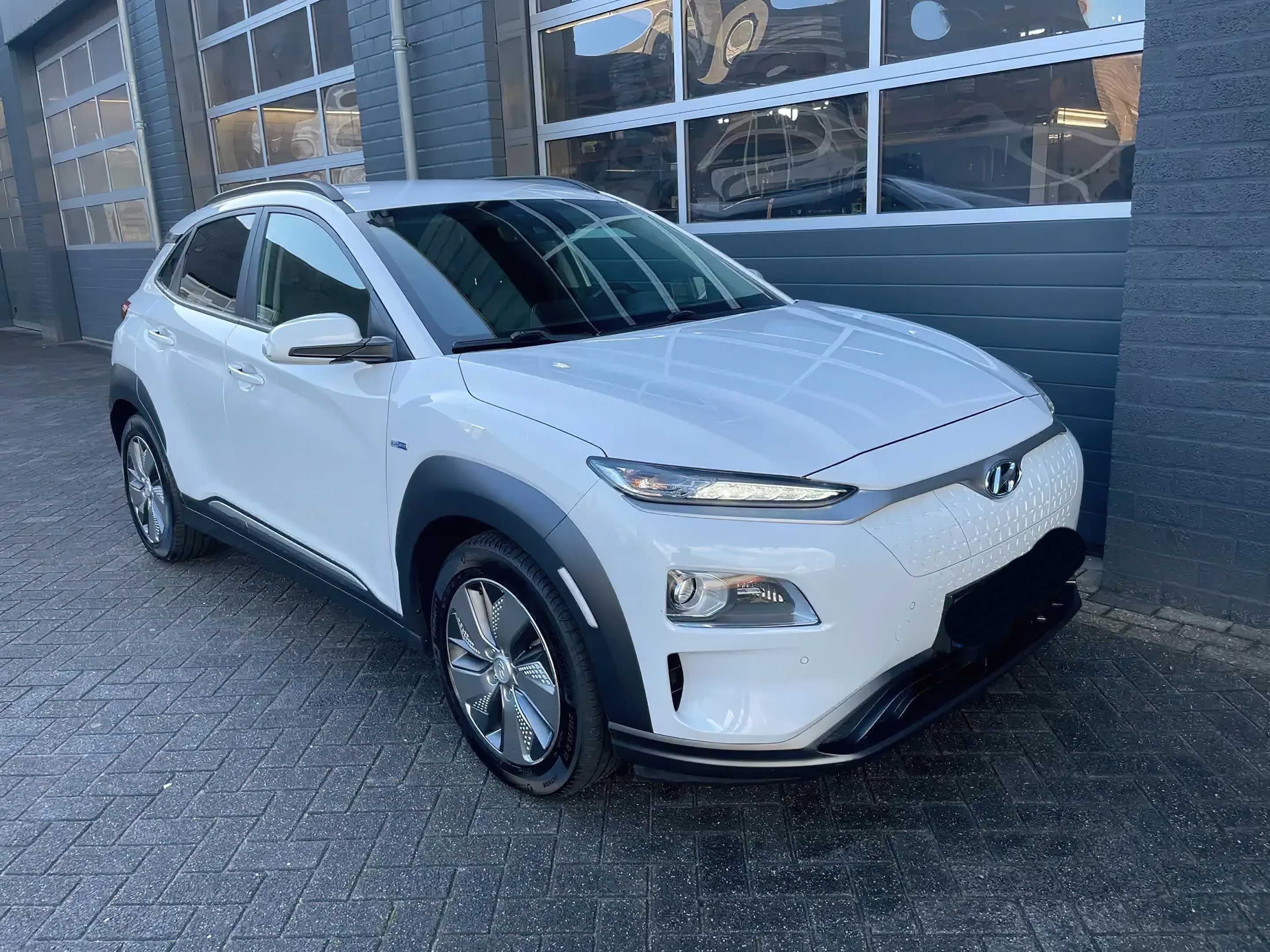 Hyundai  Kona 64 2018