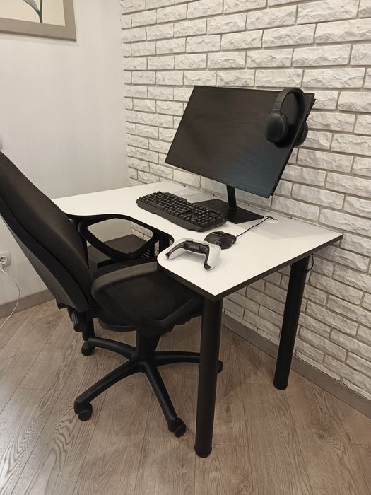 Стіл комп'ютерний, стіл ігровий, геймерський стіл