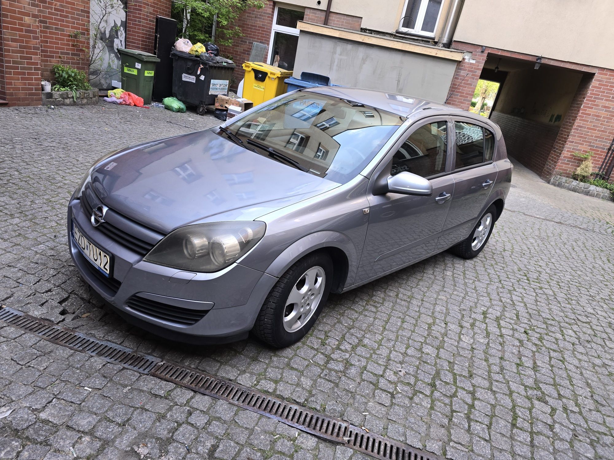 Sprzedam opel Astra h w bardzo dobrym stanie