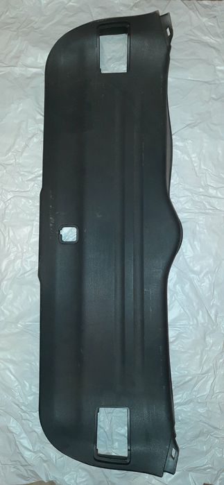 Обшивка багажника, Субару.