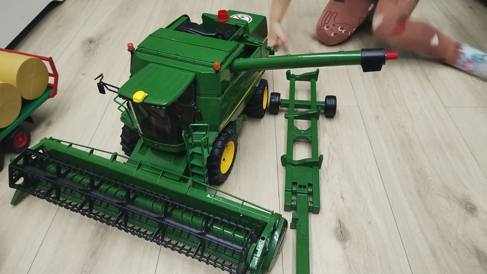 Ciągniki kombajn Bruder