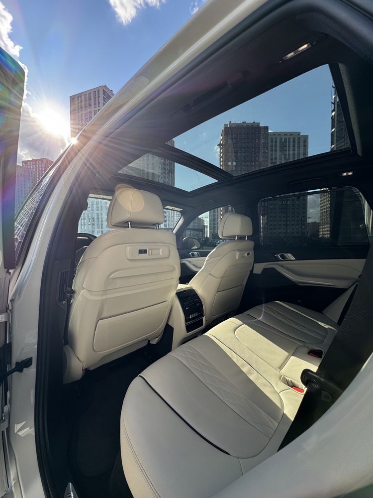 Автомобіль BMW X5 G05 S-drive 40i 3.0 2021 року білий перламутр