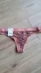 Nowe majtki stringi centki marki Calvin Klein rozmiar S